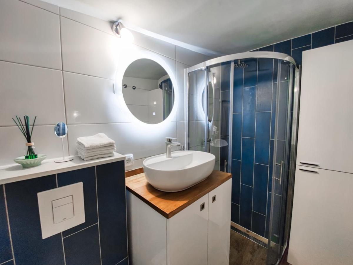 Holiday Home Nevera Макарска Экстерьер фото